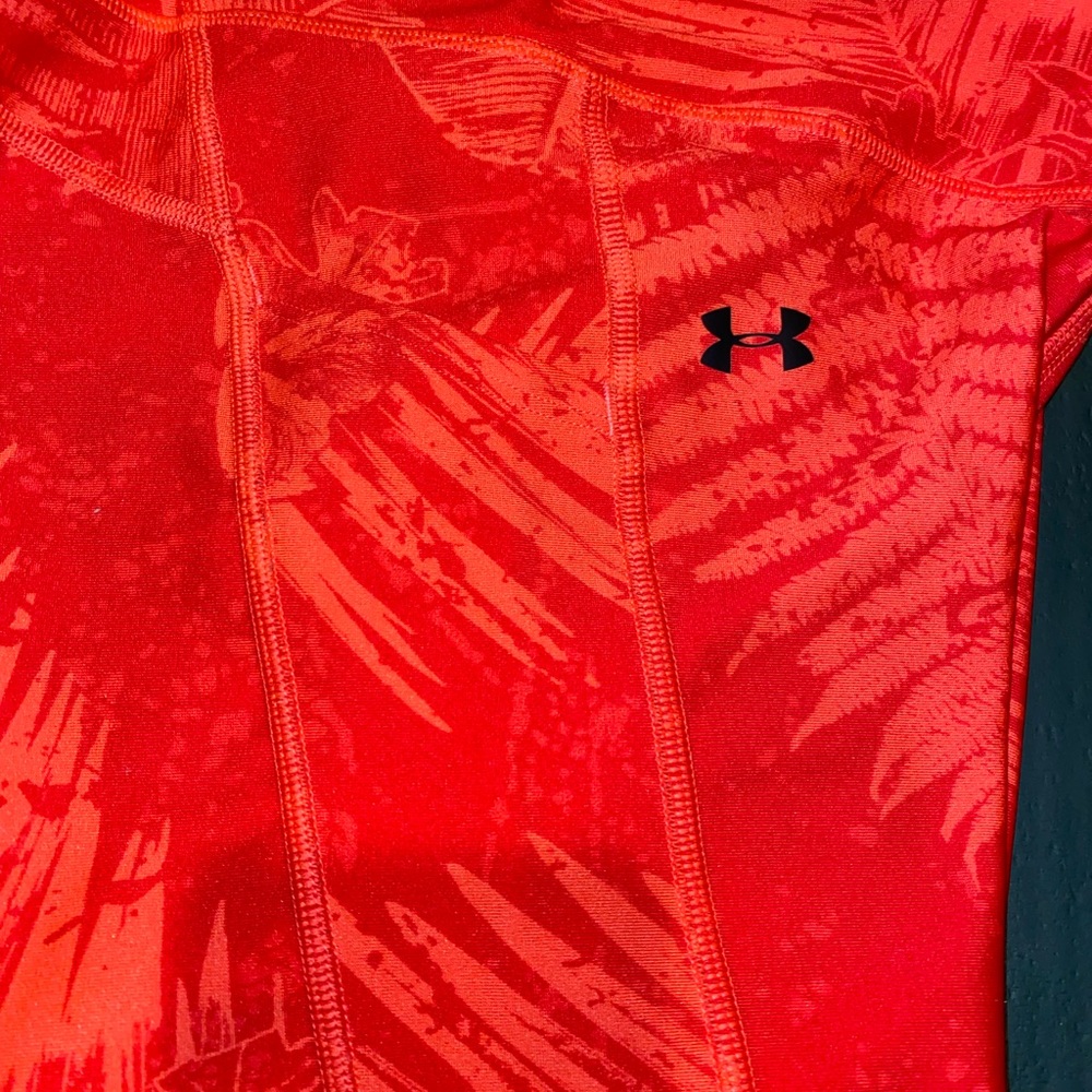 Under Armour, pockets on both hips, worn once
